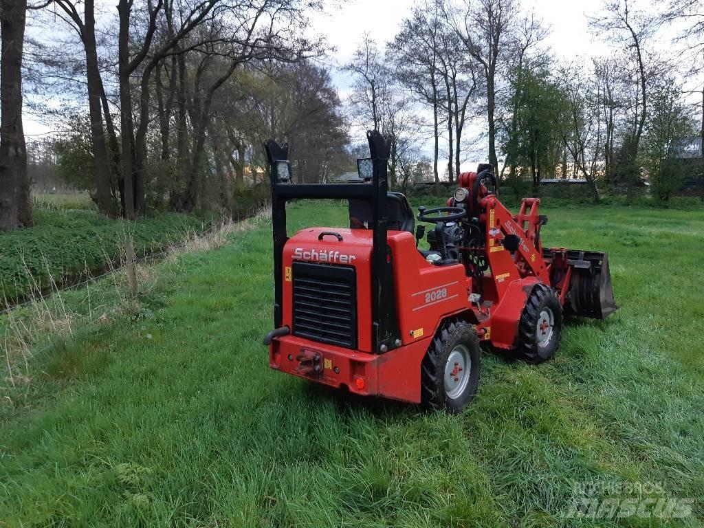 Schäffer 2028 Minilastere