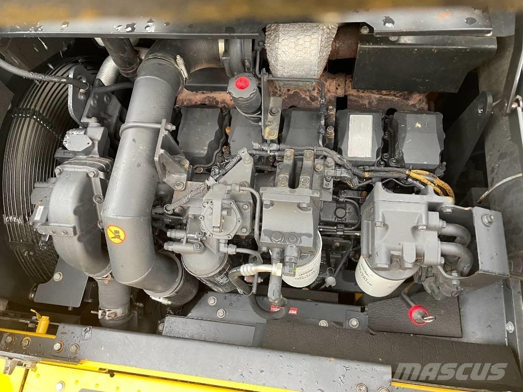 Komatsu PC 400-8 Beltegraver