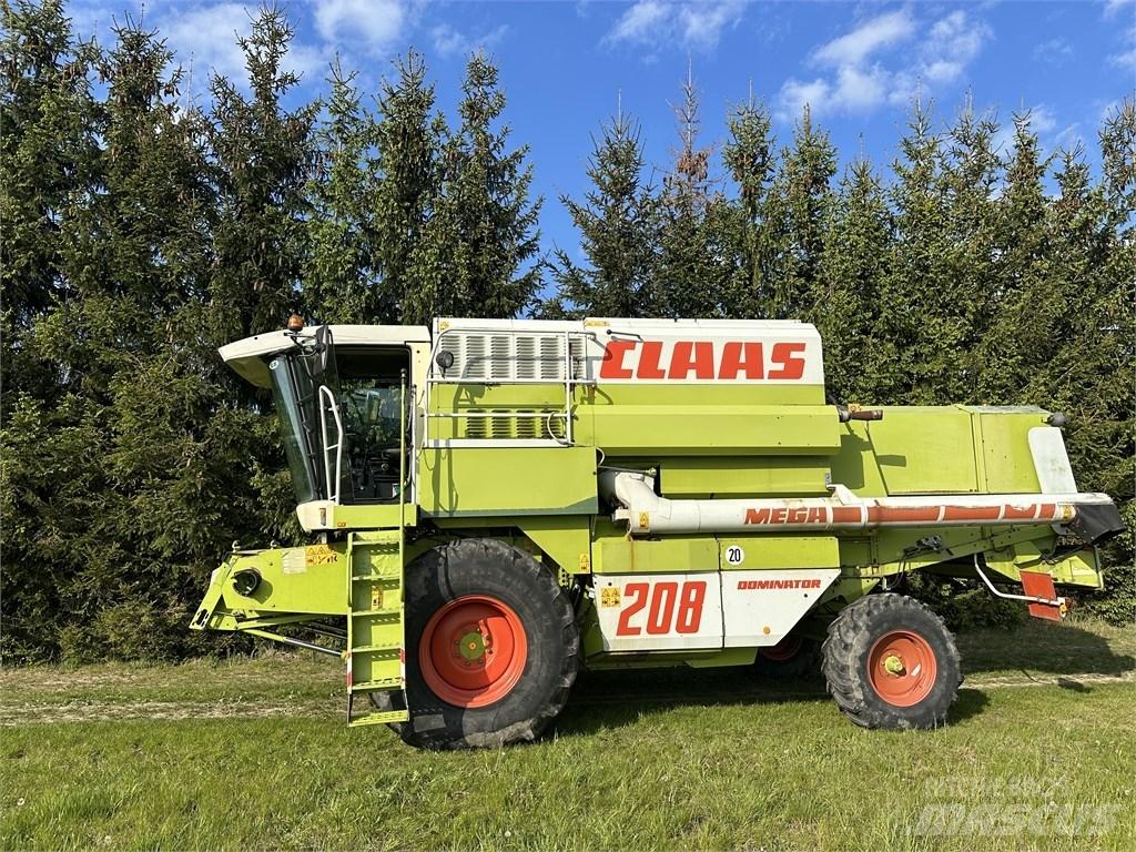 CLAAS Mega 208 Skurtreskere