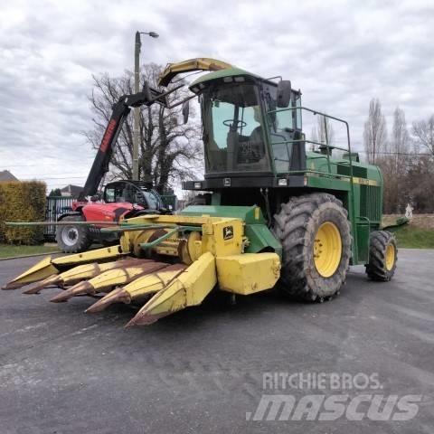 John Deere 6610 Selvdrevne fôrhøstere