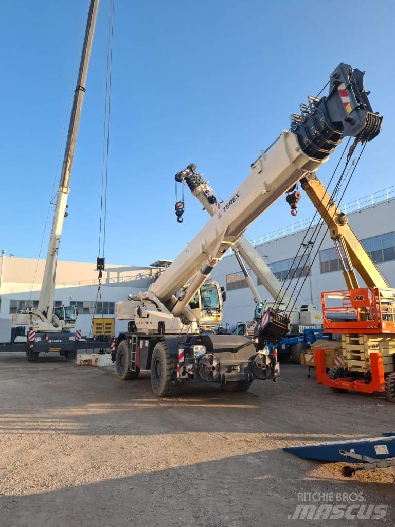 Terex RT1080L Røff terreng kraner