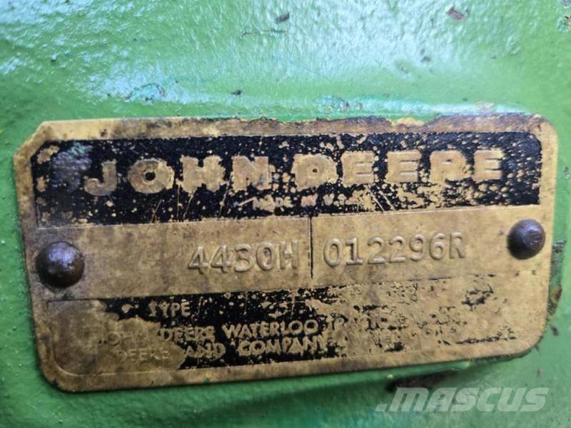 John Deere 4430 Traktorer