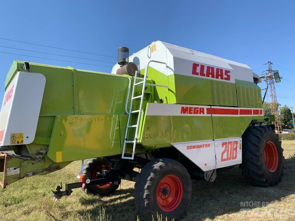 Claas mega II 208 Skurtreskere