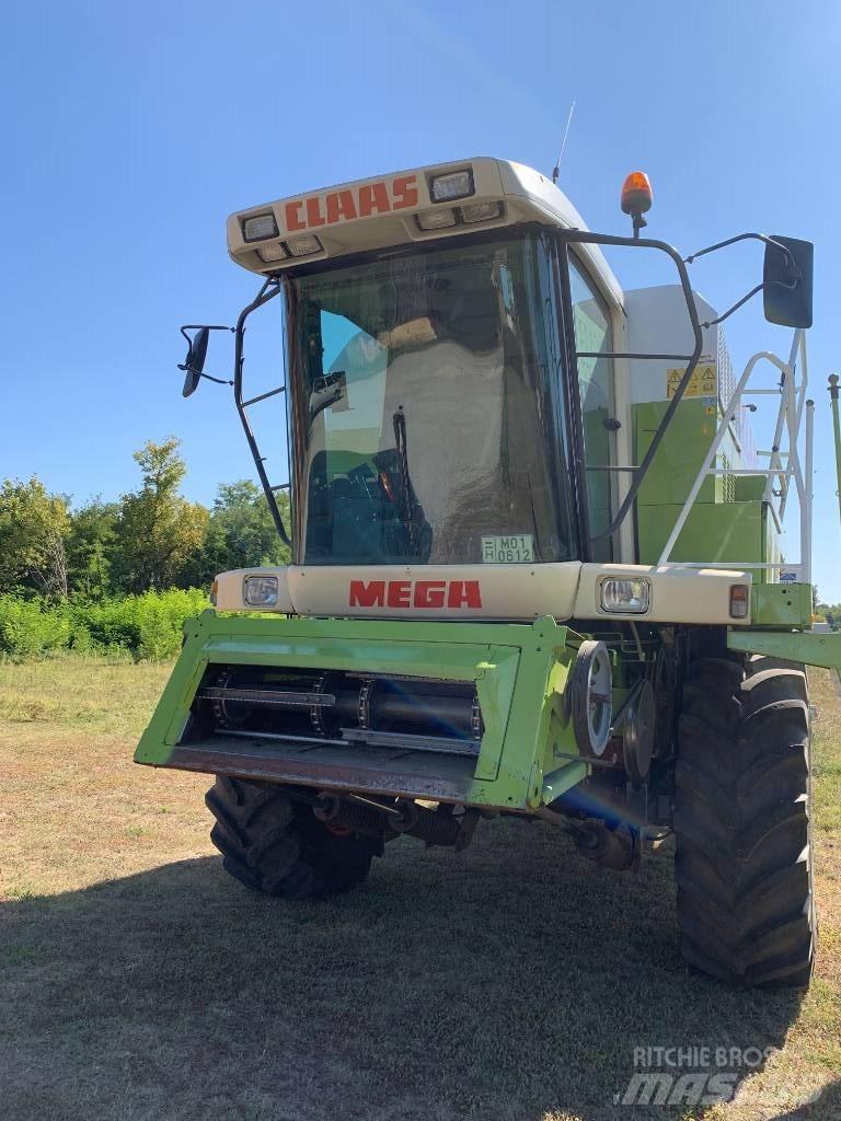 Claas mega II 208 Skurtreskere