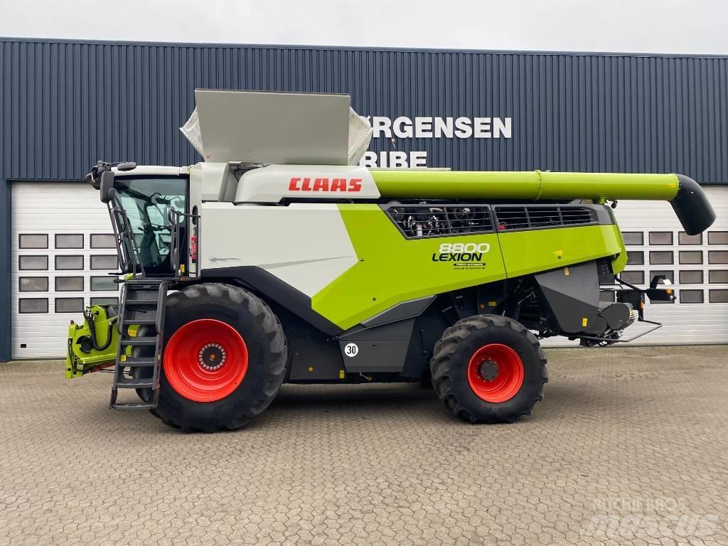 CLAAS LEXION 8800 Skurtreskere