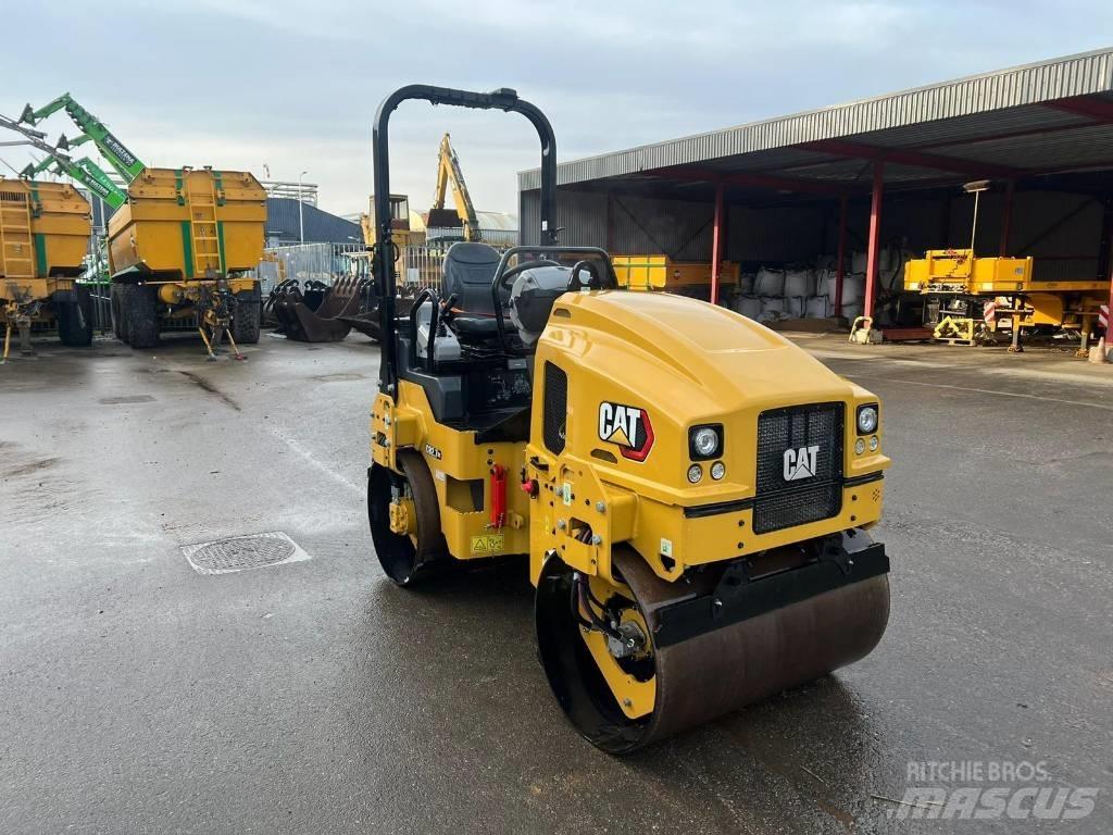 CAT CB 2.7GC Tandem Valser