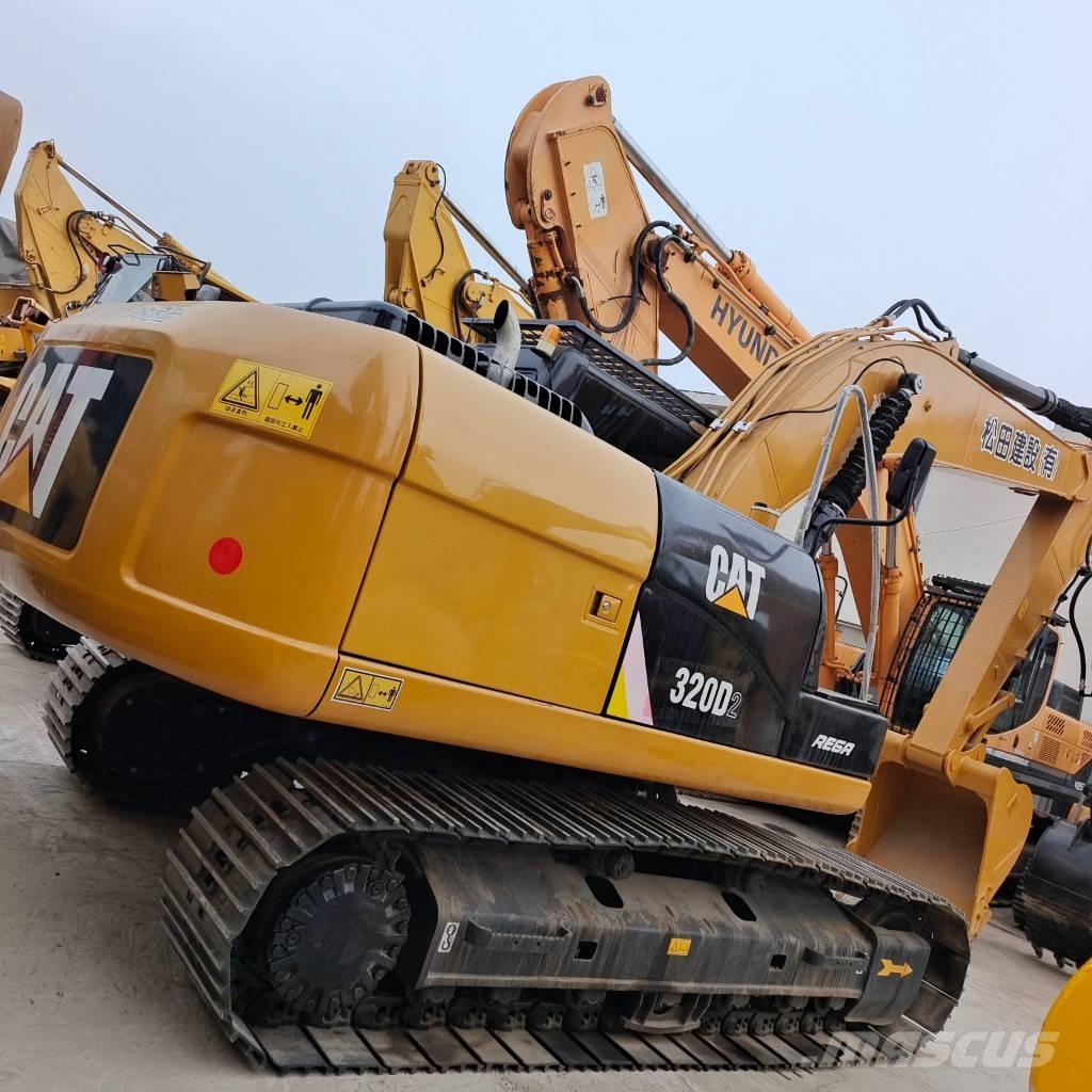 CAT 320 D2 L Beltegraver