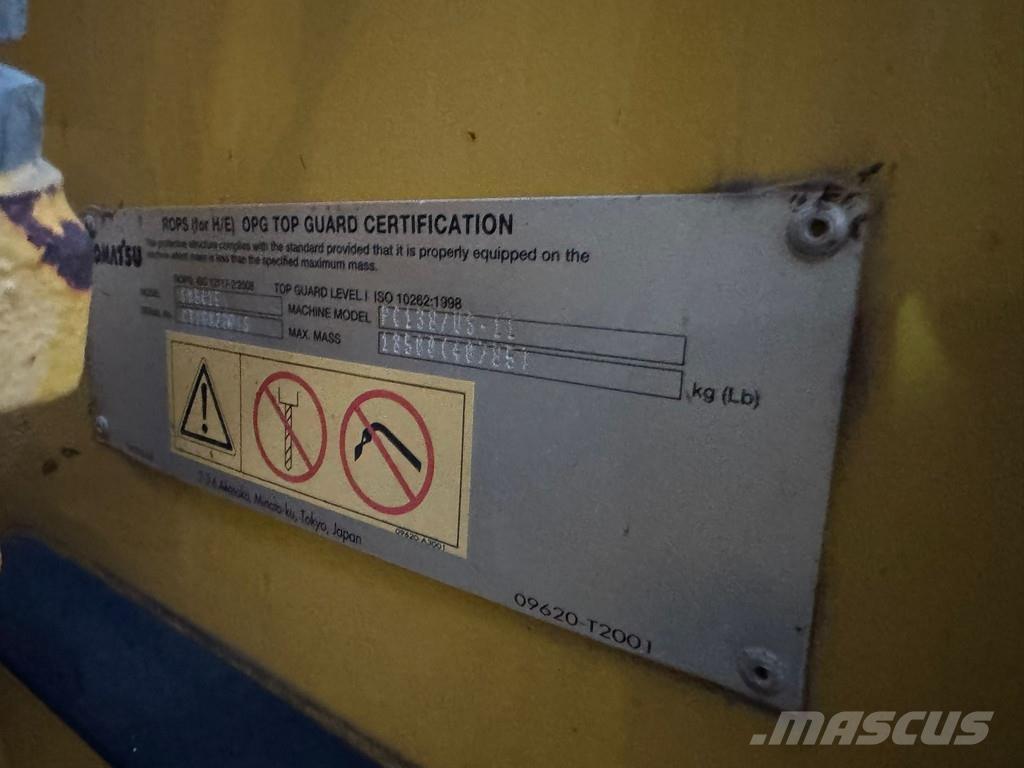 Komatsu PC138-11 Beltegraver