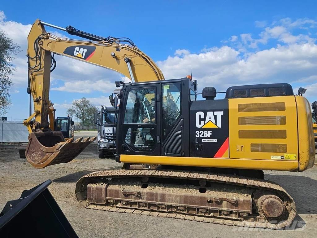 CAT 326 F L Beltegraver