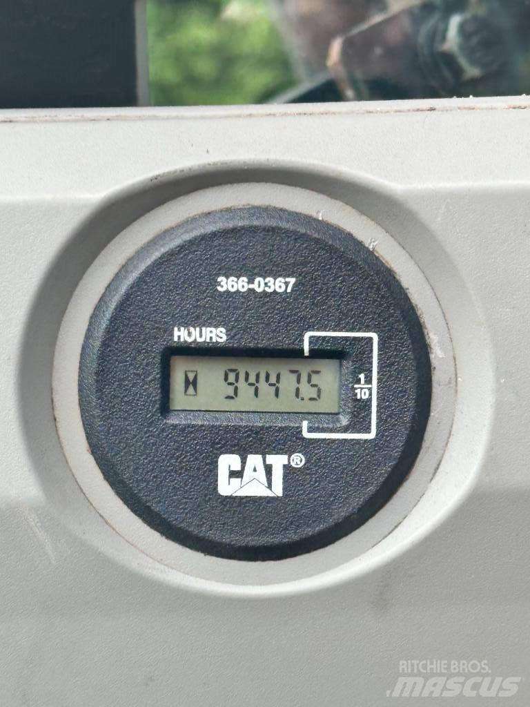 CAT 320 EL Beltegraver