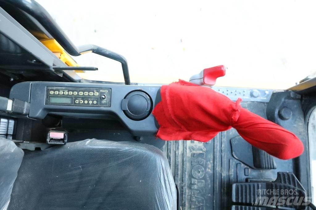Komatsu PC 210 LC-8 Beltegraver