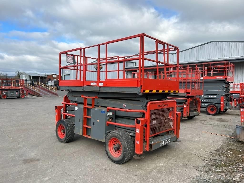 SkyJack SJ 8841 RT Sakselifter