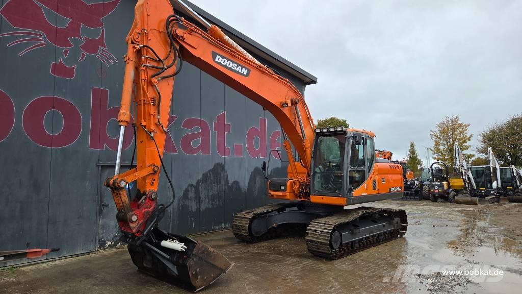 Doosan DX 225 LC Beltegraver