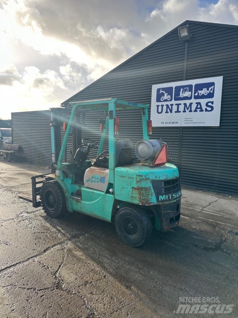 Mitsubishi FG 30 Propan trucker