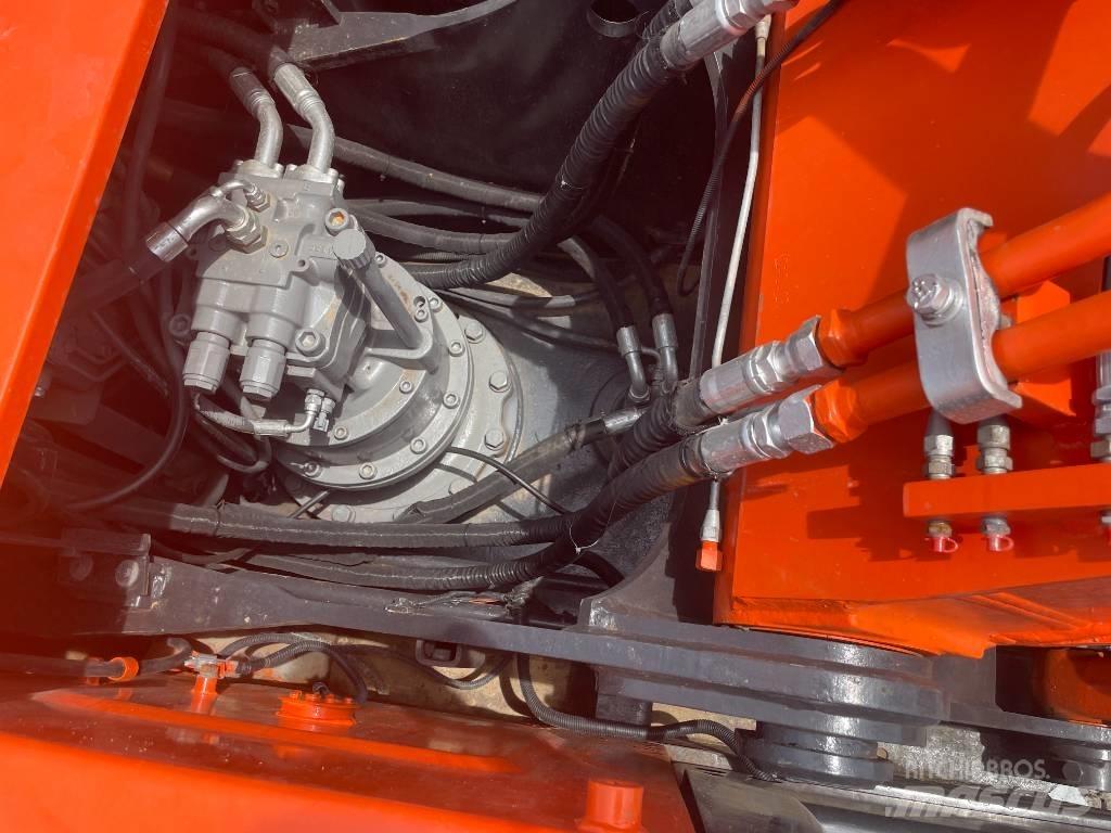 Hitachi ZX 200 Beltegraver