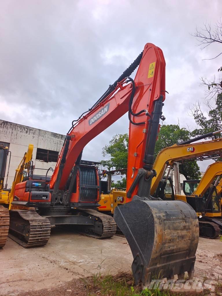 Doosan DX 300 LC Beltegraver