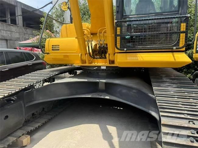 Komatsu PC 220 Beltegraver