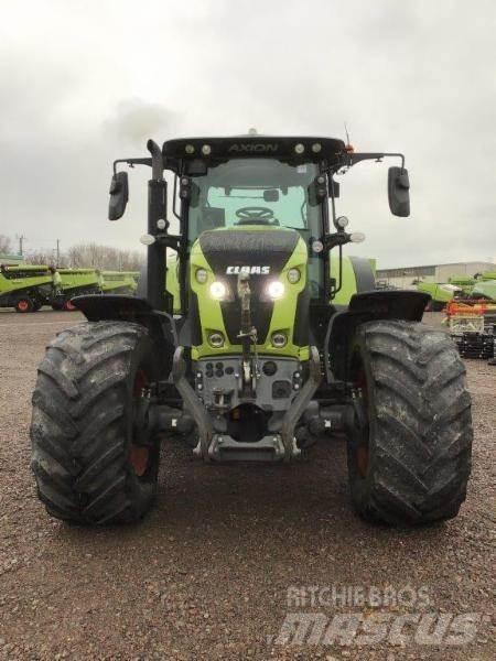 CLAAS AXION 810 Traktorer