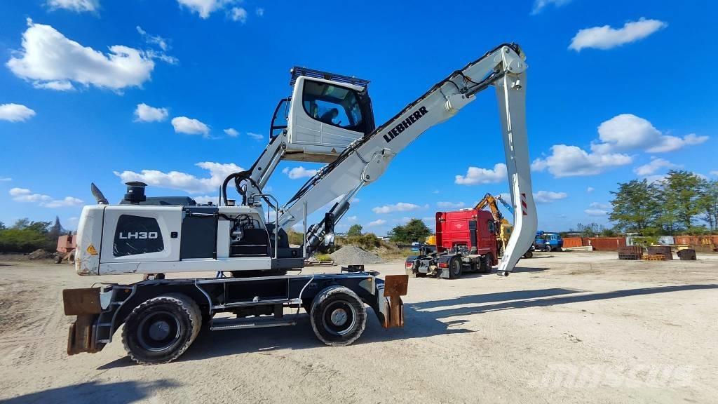 Liebherr LH 30 M Gravemaskiner for avfallshåndtering
