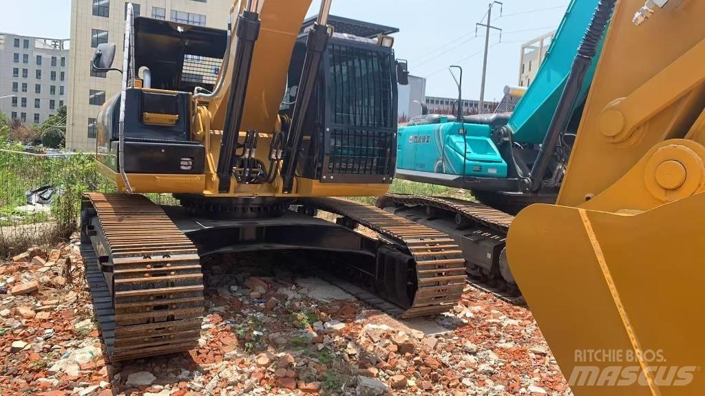 CAT 329 Beltegraver