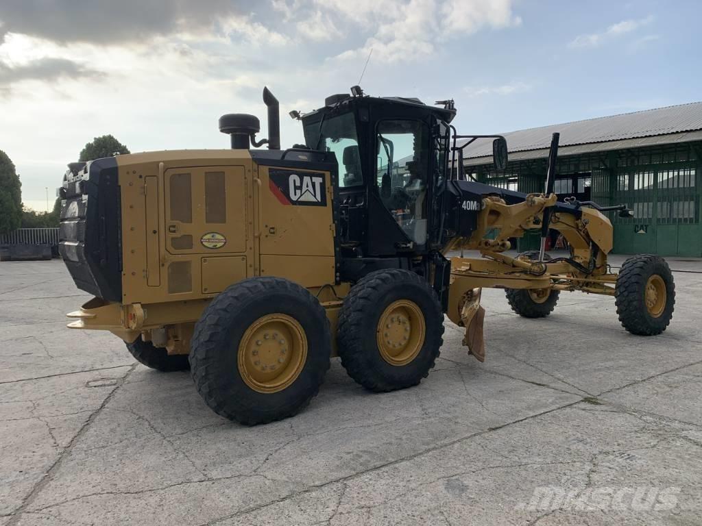 CAT 140 M 3 Veihøvler