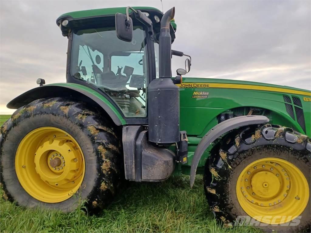 John Deere 8335R Traktorer