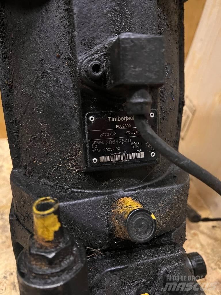 John Deere F062899 Hydraulikk