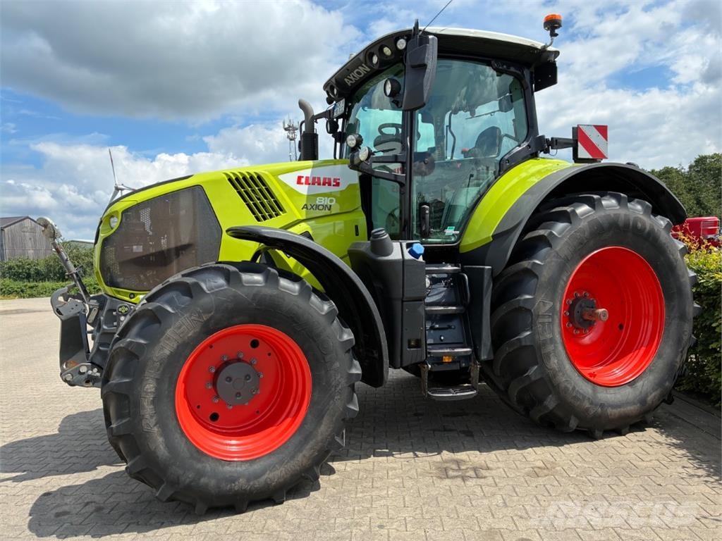 CLAAS Axion 810 CM Traktorer