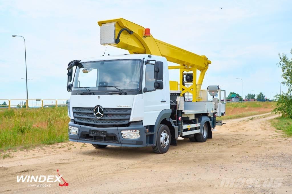 Palfinger P 300 KS Bilmontert lift