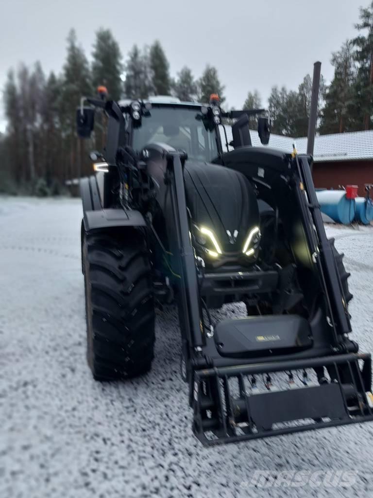 Valtra T 235 Traktorer
