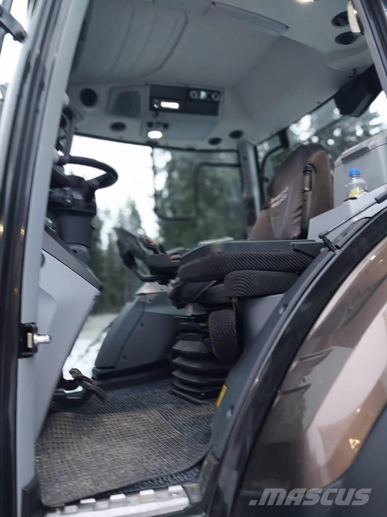 Valtra T 235 Traktorer