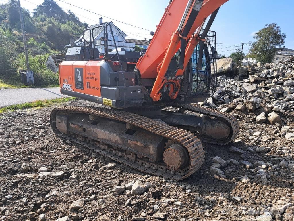 Hitachi ZX 300 LC-6 Beltegraver