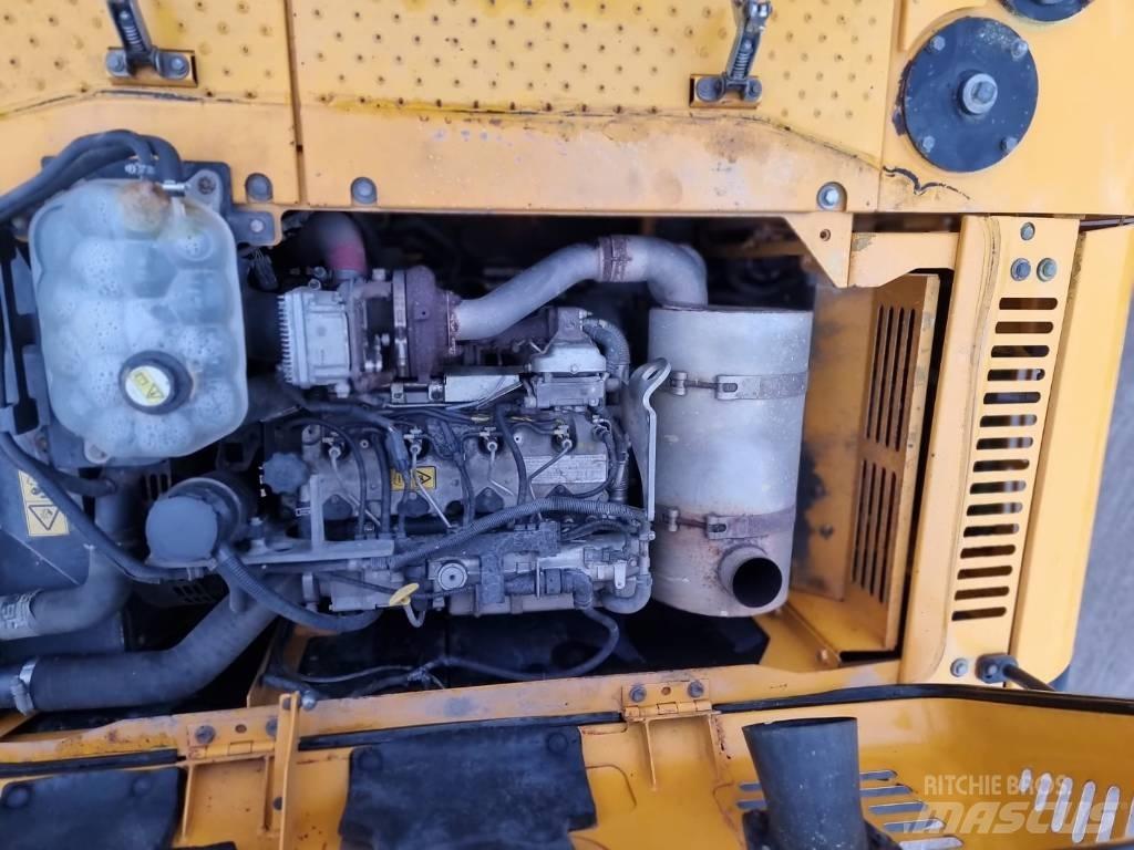 JCB JS 220 LC Beltegraver