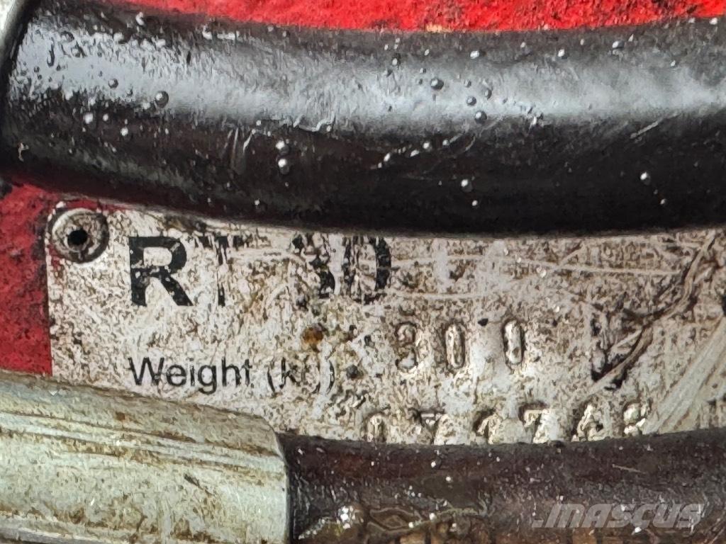 Komatsu PW 98 MR-6 Hjulgravere