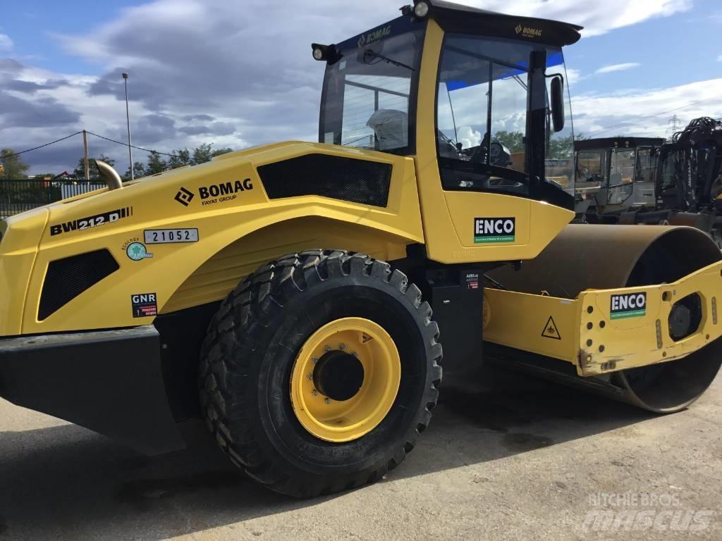 Bomag BW212D5 Hjullaster til komprimering
