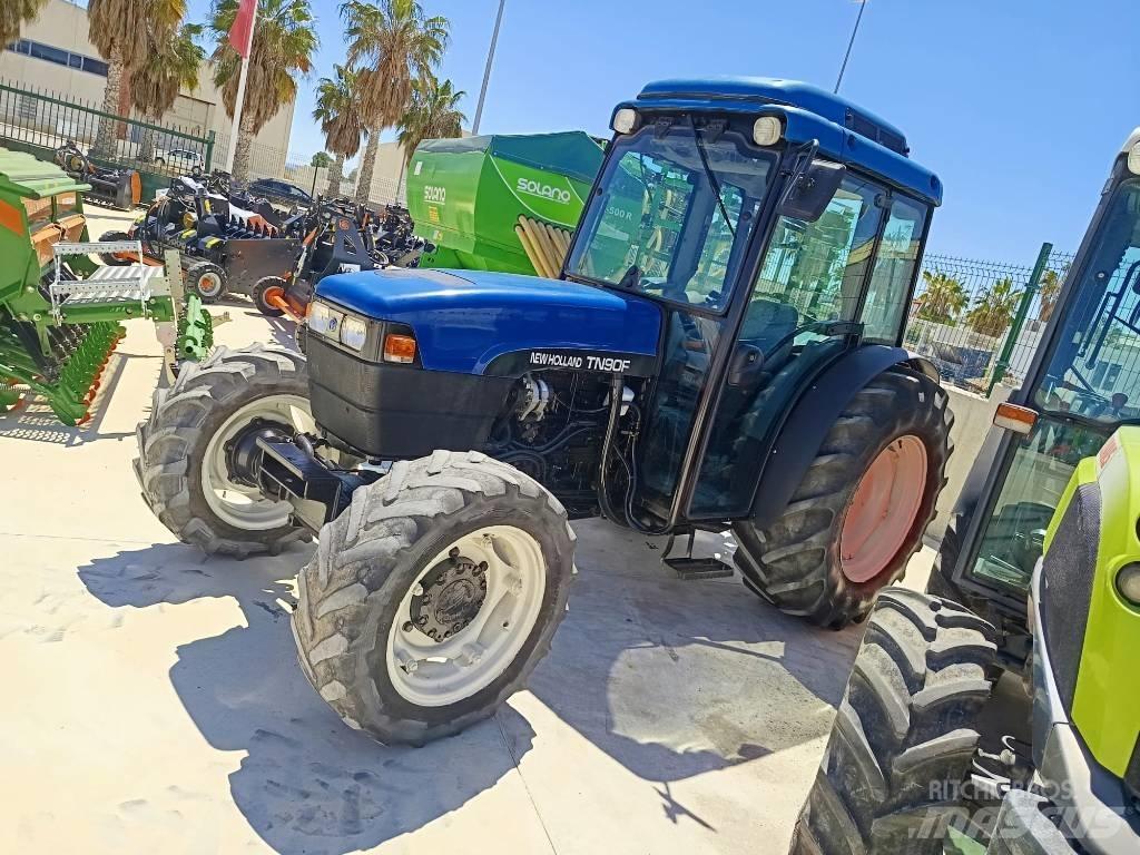New Holland TN90FC Traktorer