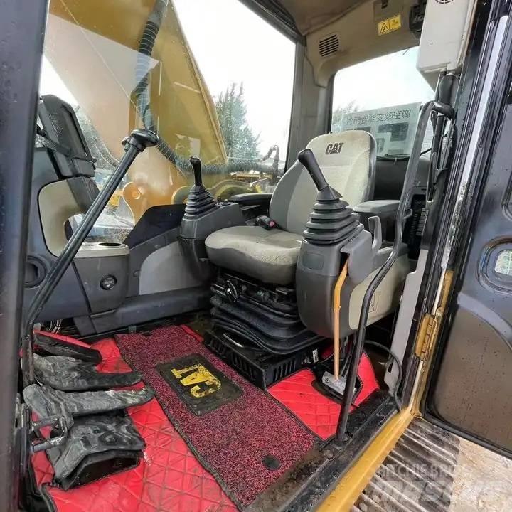 CAT 330D2 Beltegraver