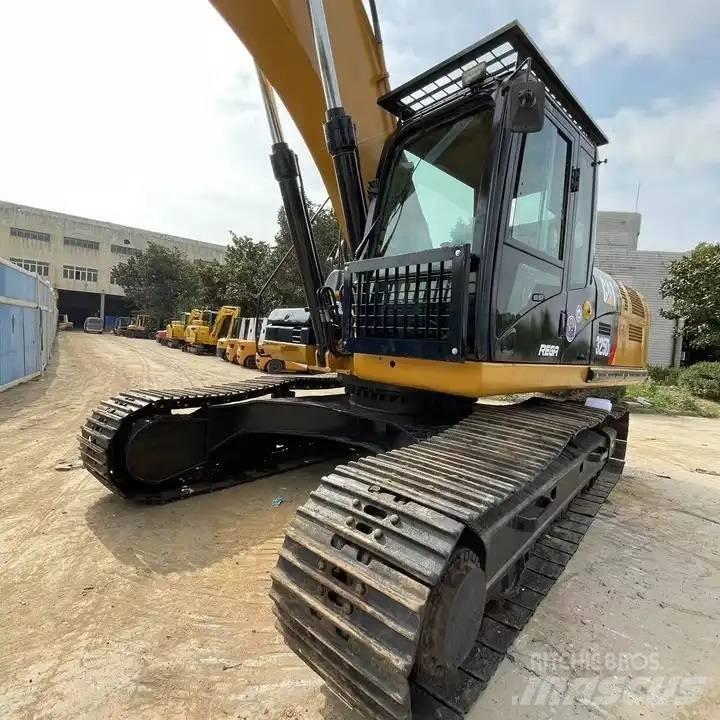 CAT 330D2 Beltegraver