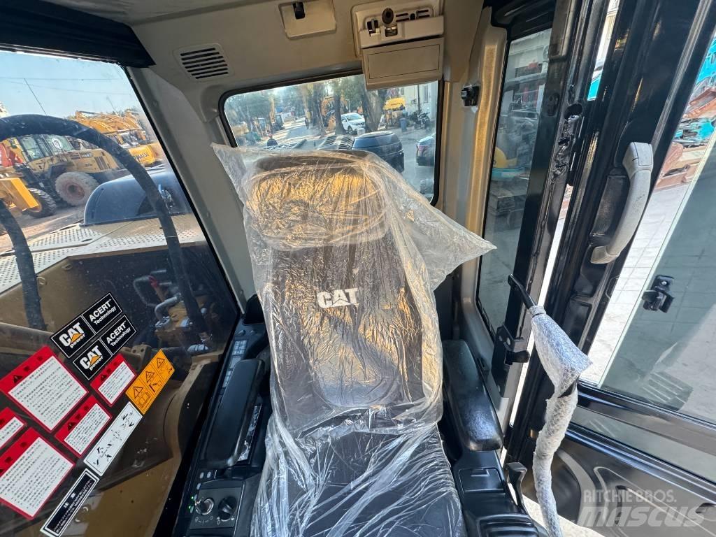 CAT 330D2L Beltegraver