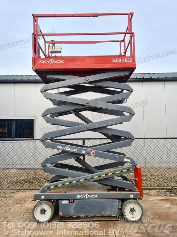 SkyJack SJ4632 Sakselifter