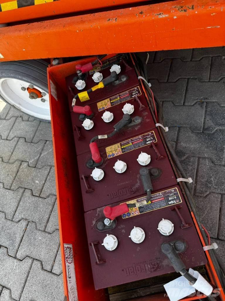 SkyJack SJIII 4632 Sakselifter