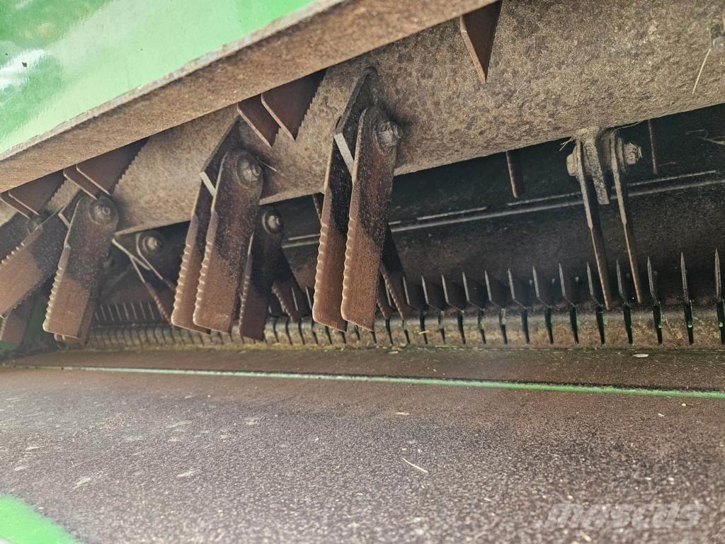 John Deere W 540 Skurtreskere