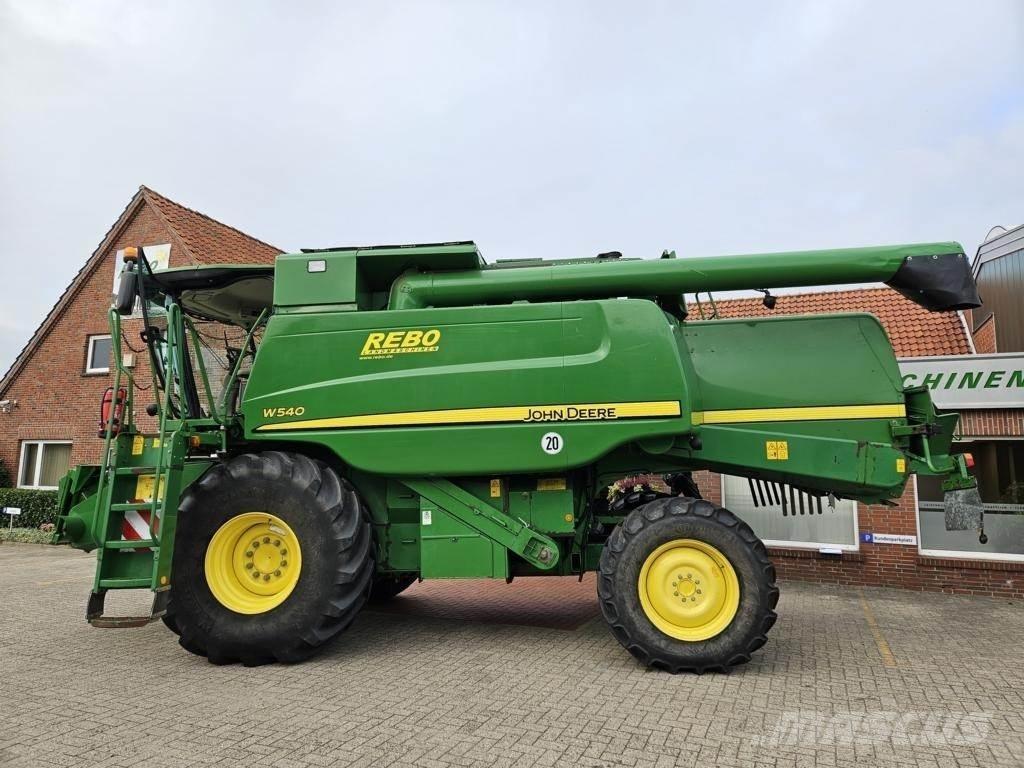 John Deere W540 Skurtreskere