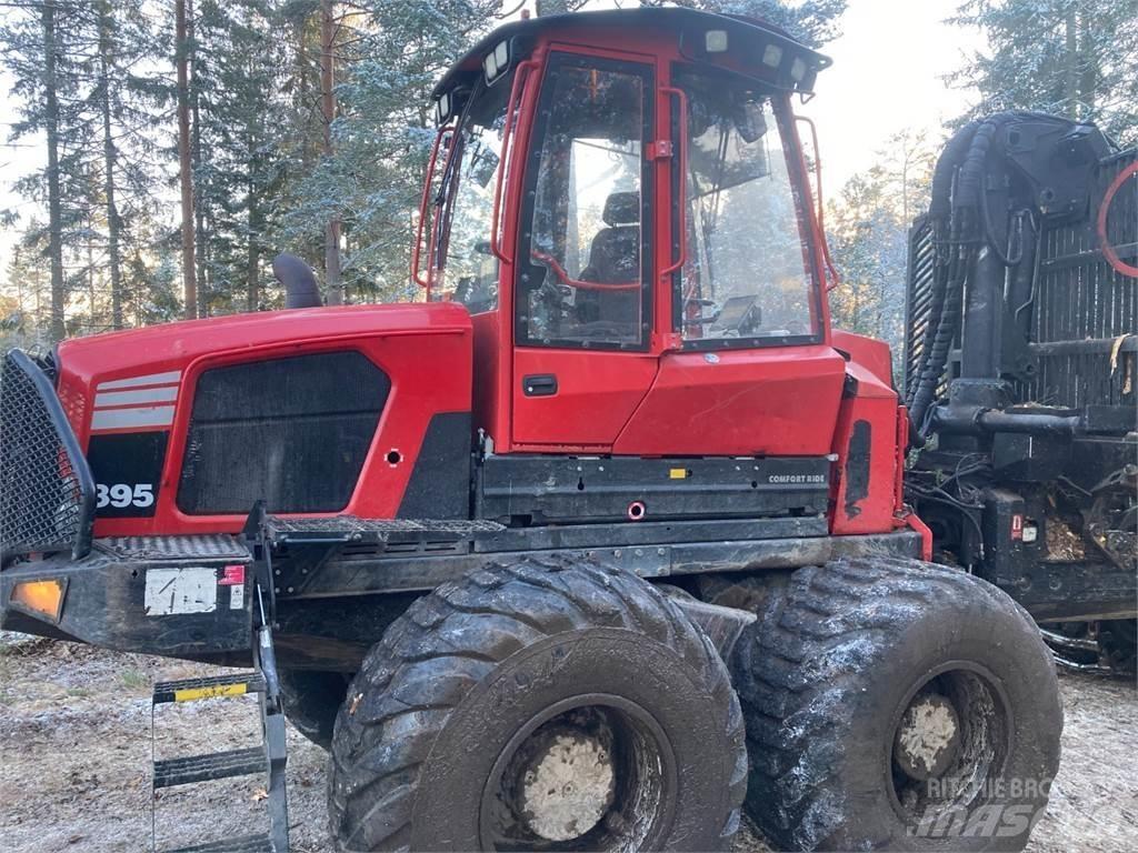 Komatsu 895 Lassbærere