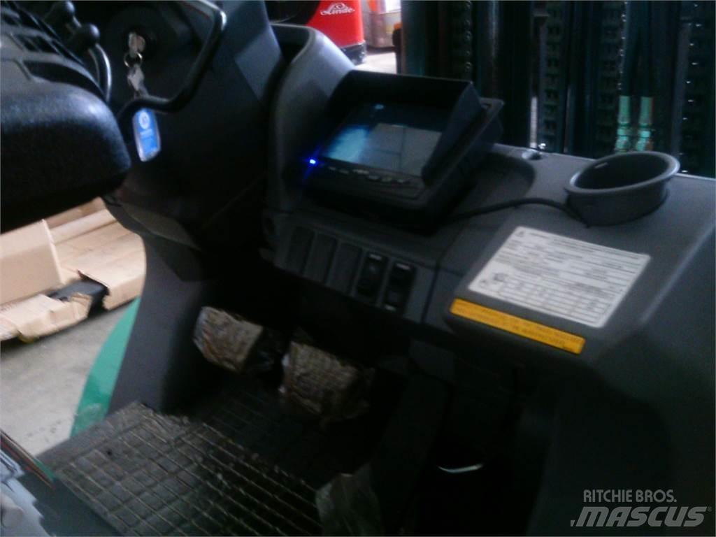 Mitsubishi FG30NTD Propan trucker