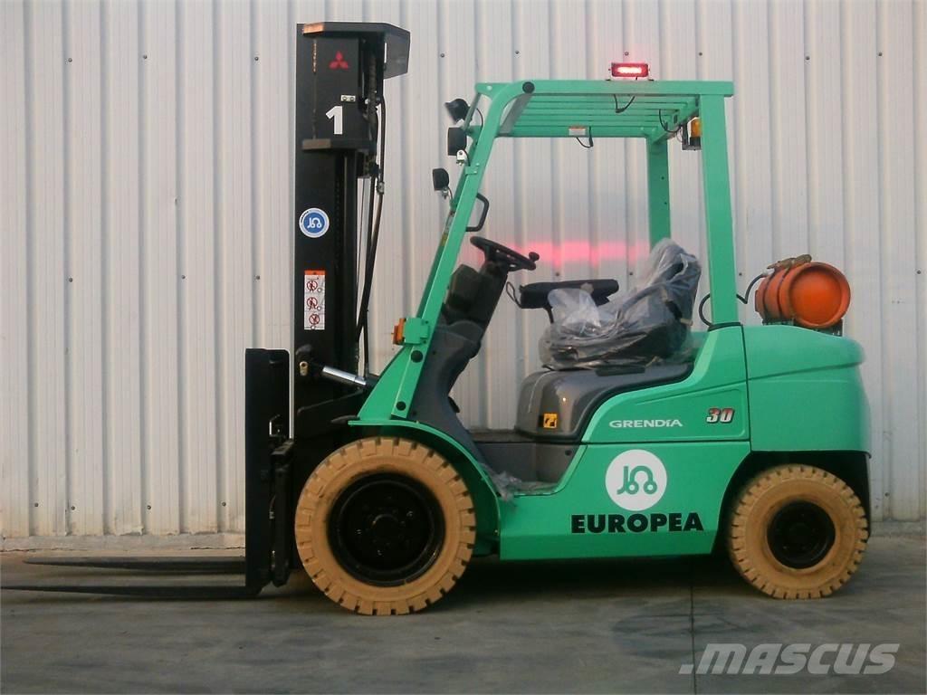 Mitsubishi FG30NTD Propan trucker