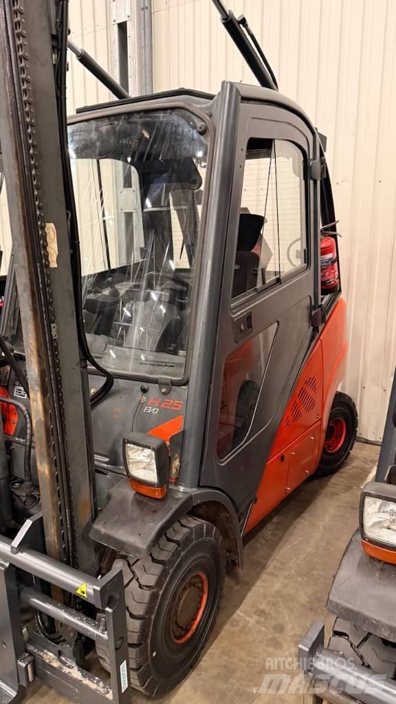 Linde H25D-02 Diesel Trucker