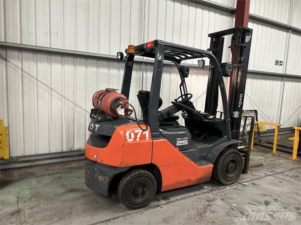 Toyota 02-8FGF25 Propan trucker