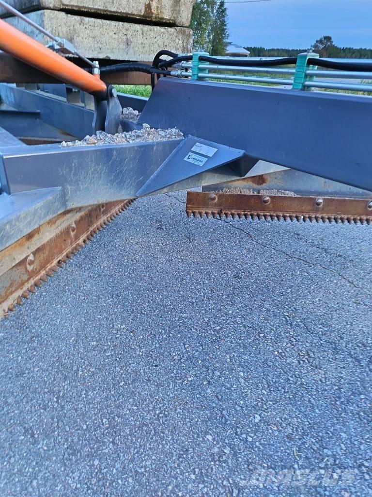  Serco Kerttu TL 2500 Veiskraper