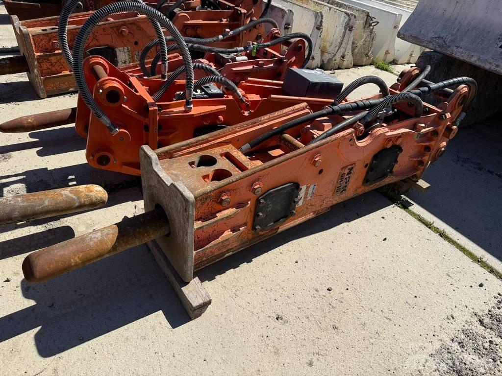 NPK GH 10 Hydrauliske hammere